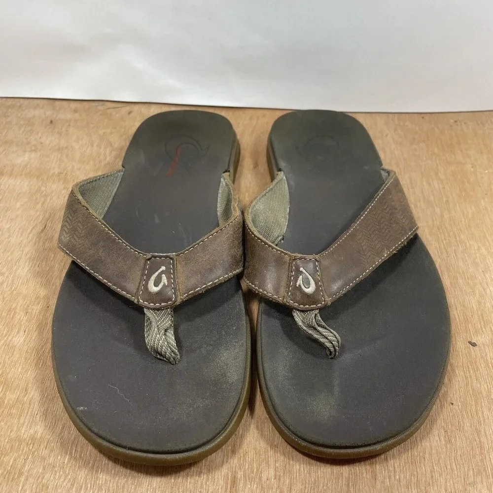 Olukai Ohana Flip Flop Mens size 9 Sandals Brown Slip On